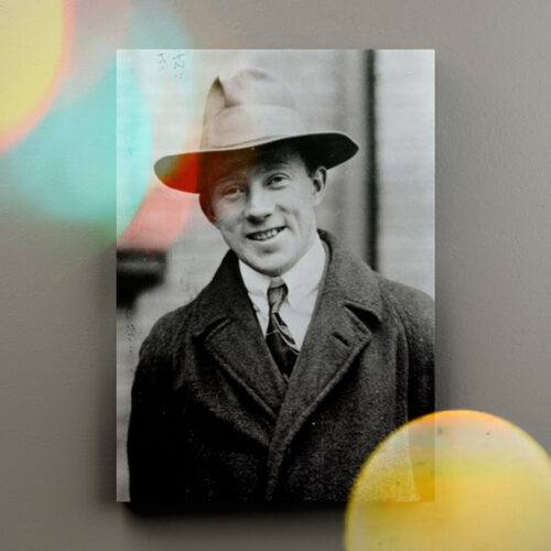 ورنر هایزنبرگ کلاه به سر | تخته شاسی